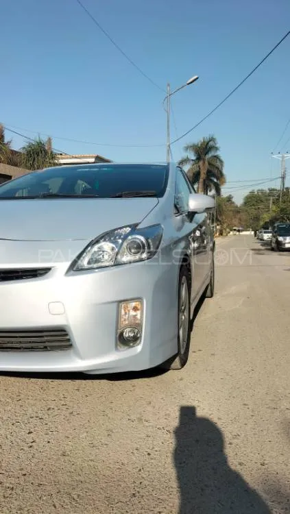 Toyota Prius 2011 for Sale in Peshawar Image-1