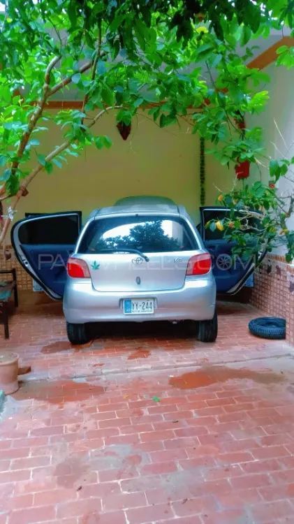 Toyota Vitz 2001 for Sale in Peshawar Image-1