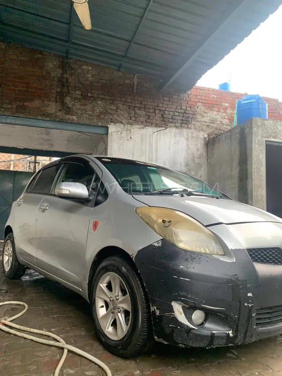 Toyota Vitz 2013 for Sale in Lahore Image-1