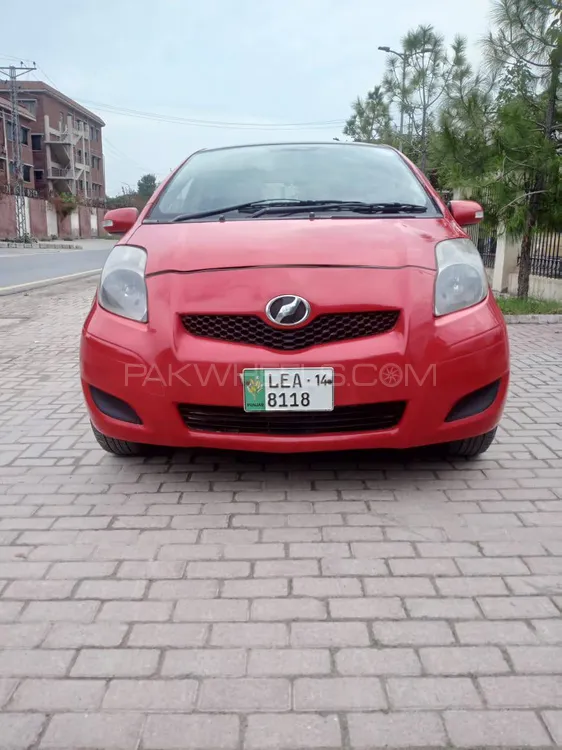 Toyota Vitz 2009 for Sale in Lahore Image-1