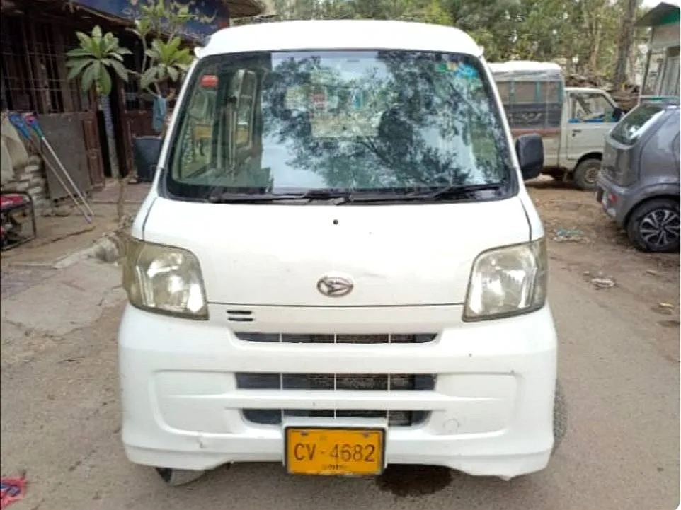 Daihatsu Hijet 2010 for Sale in Karachi Image-1