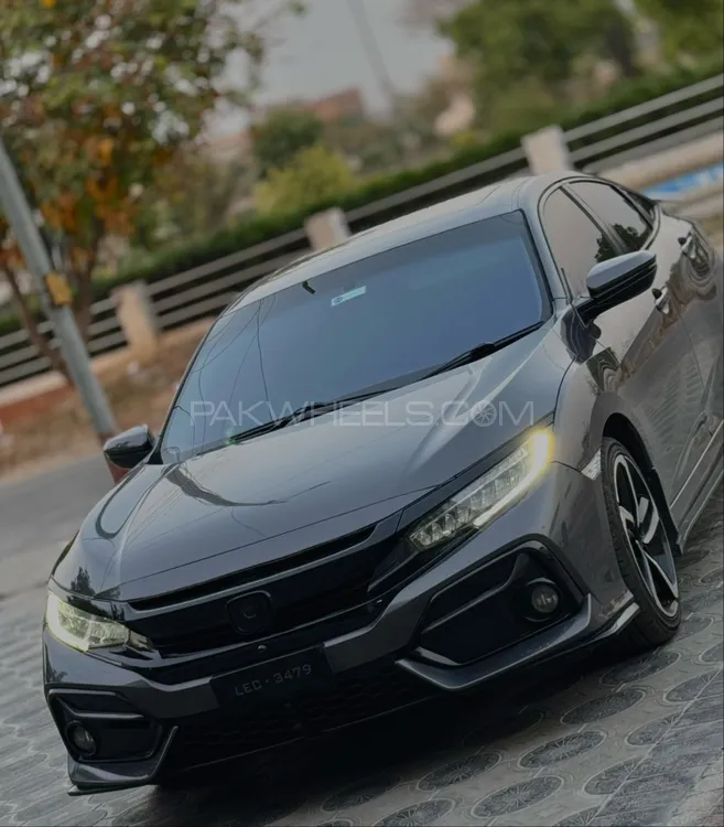 Honda Civic 2018 for Sale in Lahore Image-1
