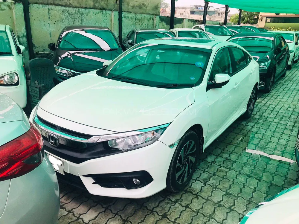 Honda Civic 2018 for Sale in Lahore Image-1