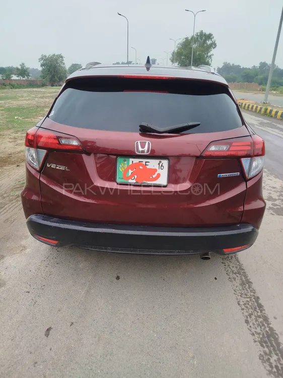 Honda Vezel 2014 for Sale in Lahore Image-1