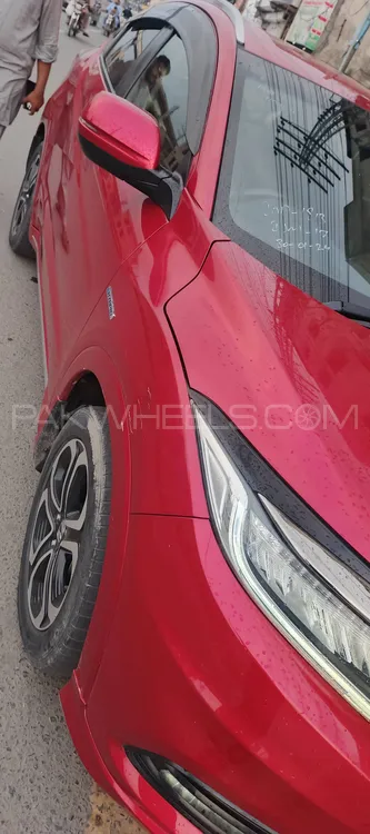 Honda Vezel 2018 for Sale in Lahore Image-1