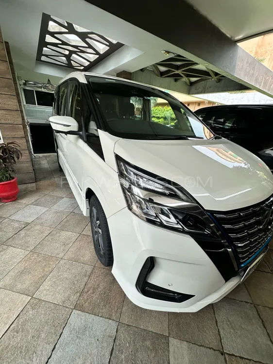 Nissan Serena 2019 for Sale in Gujranwala Image-1