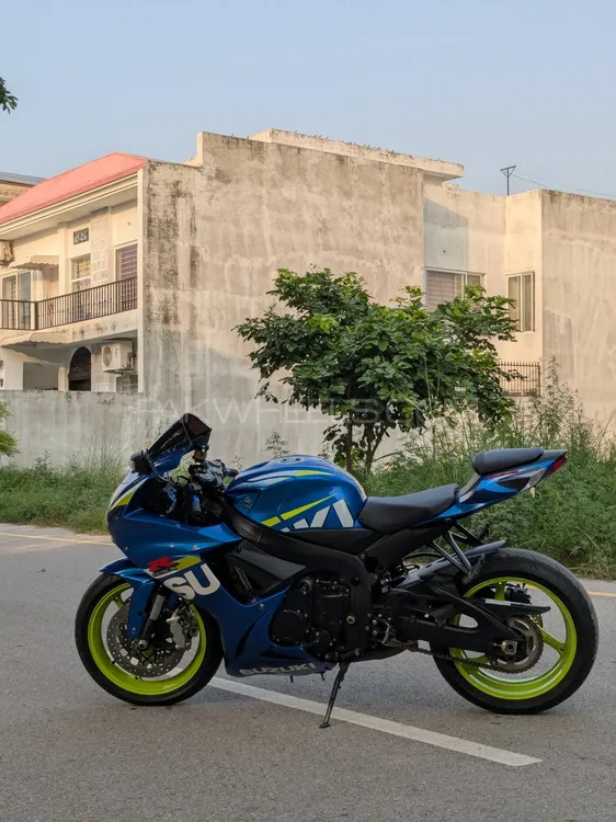 سوزوکی GSX-R600 2015 for Sale سوزوکی GSX-R600 2015 for Sale Image-7