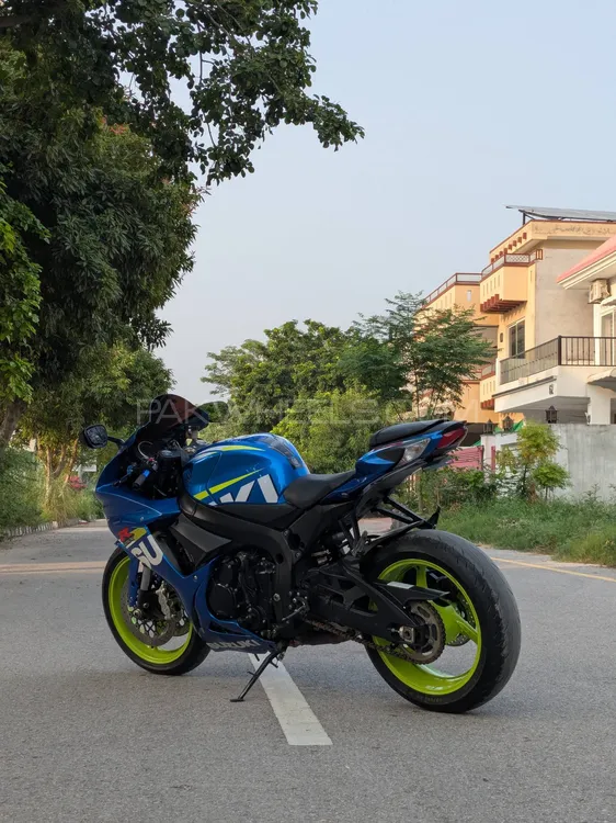 سوزوکی GSX-R600 2015 for Sale سوزوکی GSX-R600 2015 for Sale Image-4