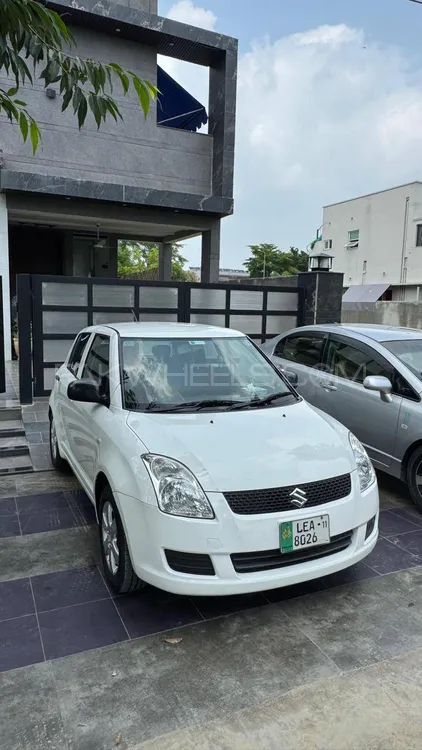 Suzuki Swift 2011 for Sale in Lahore Image-1