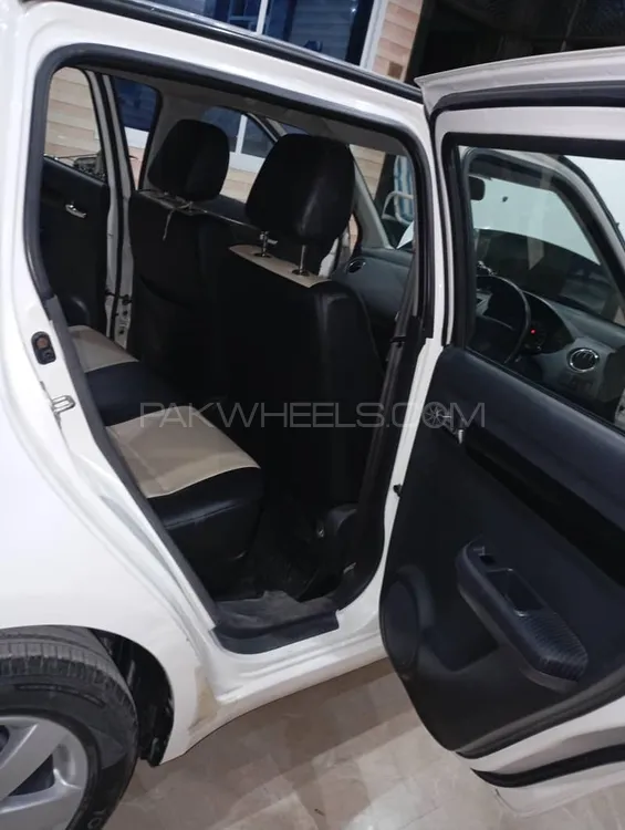 Suzuki Swift 2016 for Sale in Peshawar Image-1