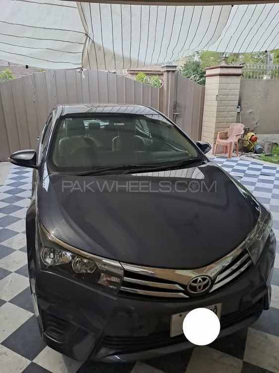 Toyota Corolla 2017 for Sale in Lahore Image-1