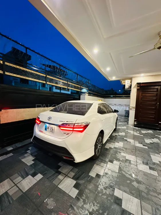 Toyota Corolla 2021 for Sale in Islamabad Image-1