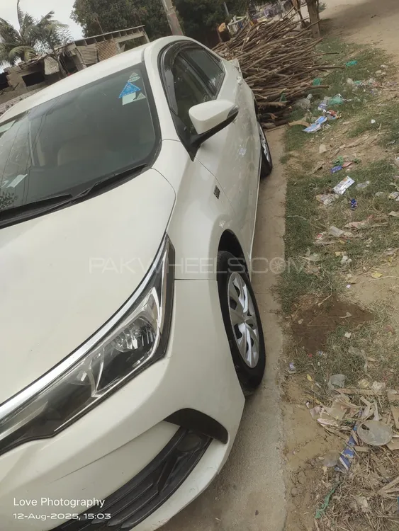 Toyota Corolla 2018 for Sale in Karachi Image-1