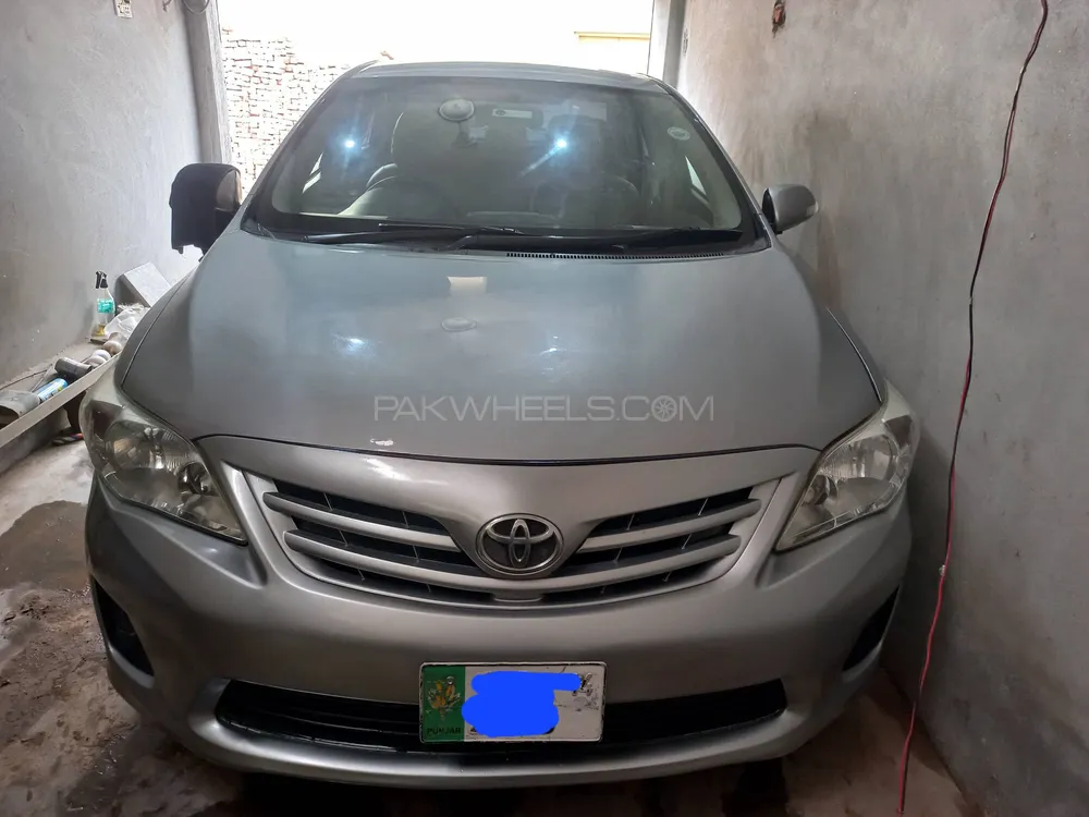 Toyota Corolla 2013 for Sale in Malakwal Image-1