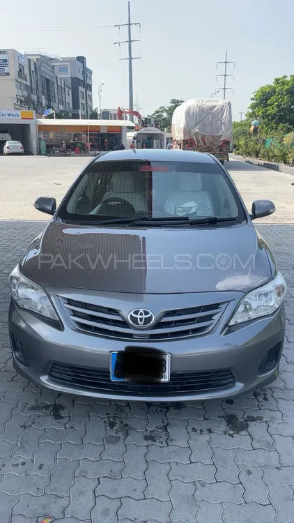 Toyota Corolla 2013 for Sale in Islamabad Image-1