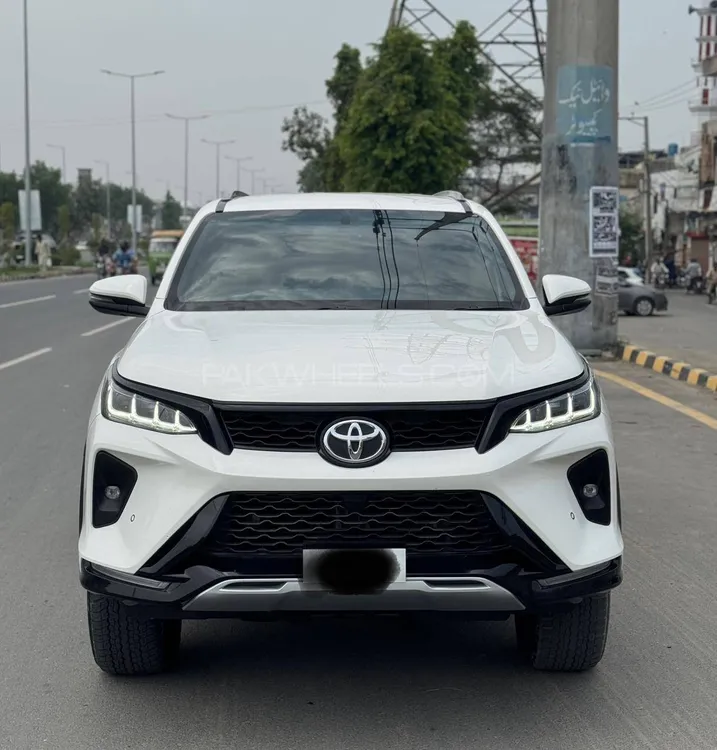 Toyota Fortuner 2022 for Sale in Lahore Image-1