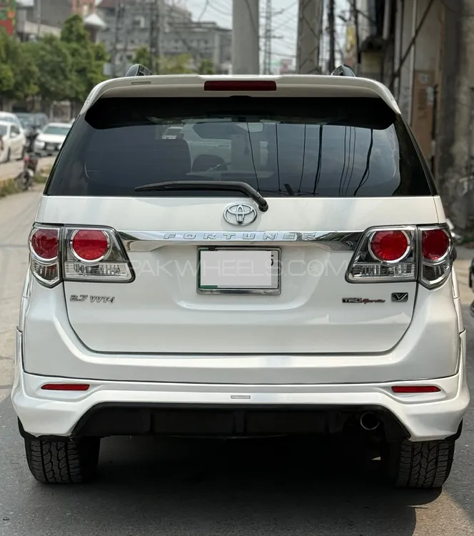 Toyota Fortuner 2015 for Sale in Lahore Image-1