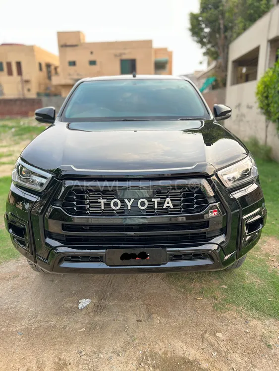 Toyota Hilux 2024 for Sale in Lahore Image-1