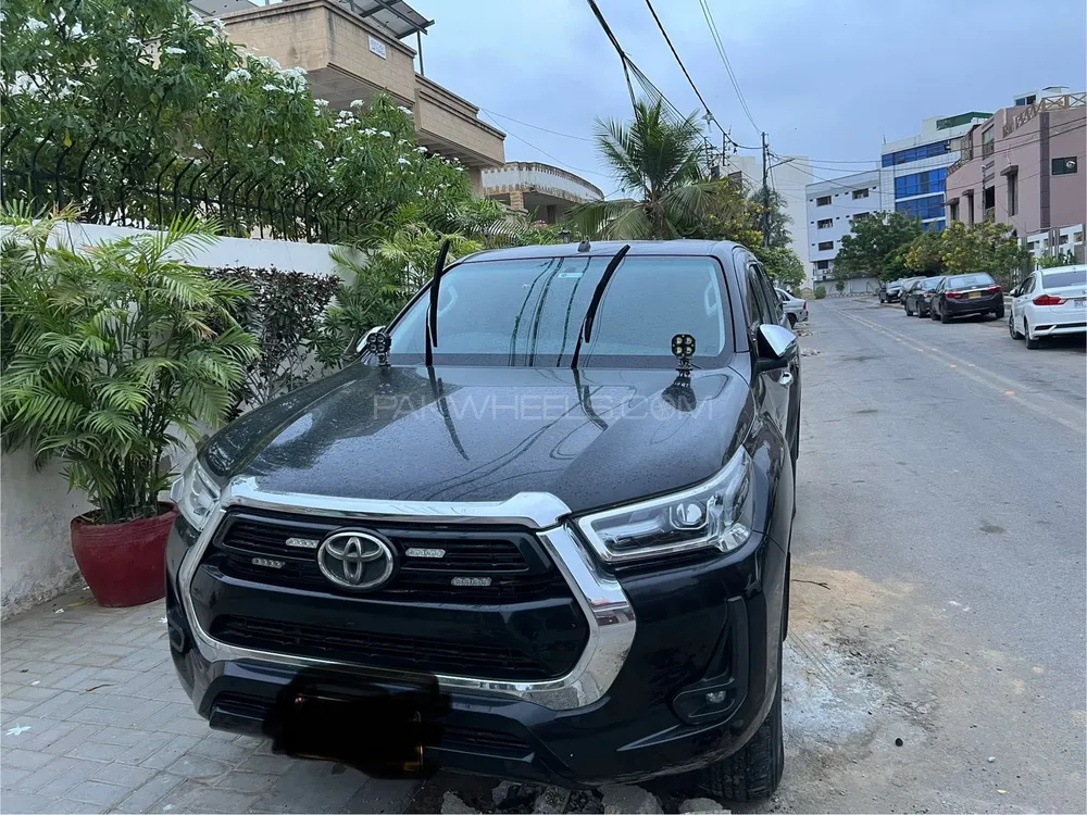 Toyota Hilux 2021 for Sale in Karachi Image-1
