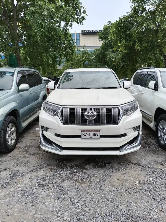 Toyota Prado 2010 for Sale in Islamabad Image-1