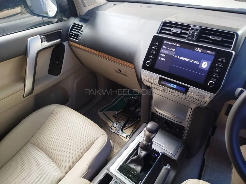 ٹویوٹا پراڈو 2021 for Sale in کراچی ٹویوٹا پراڈو 2021 for Sale in کراچی Image-7