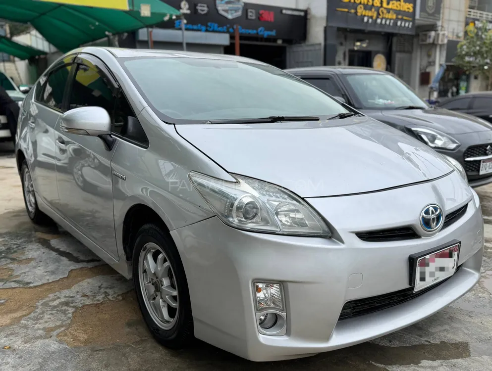 ٹویوٹا پریوس 2011 for Sale in کراچی Image-1