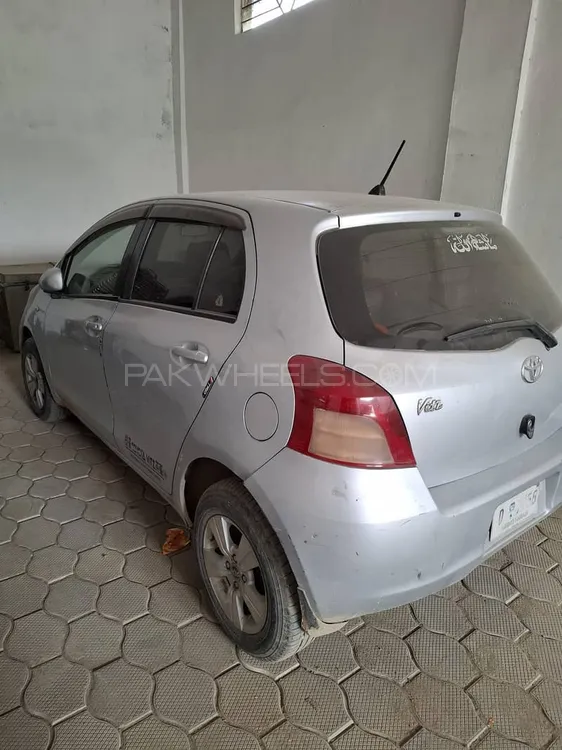 Toyota Vitz 2005 for Sale in Swabi Image-1