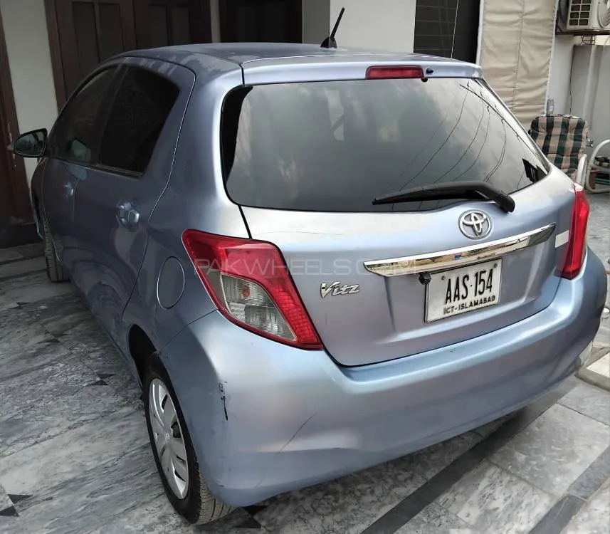 Toyota Vitz 2012 for Sale in Islamabad Image-1