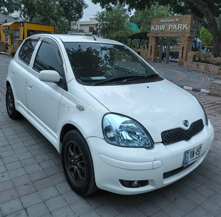Toyota Vitz 2002 for Sale in Peshawar Image-1