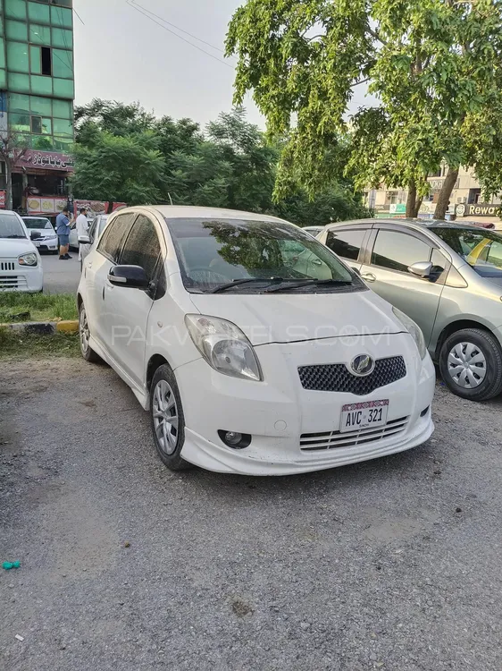 Toyota Vitz 2007 for Sale in Islamabad Image-1
