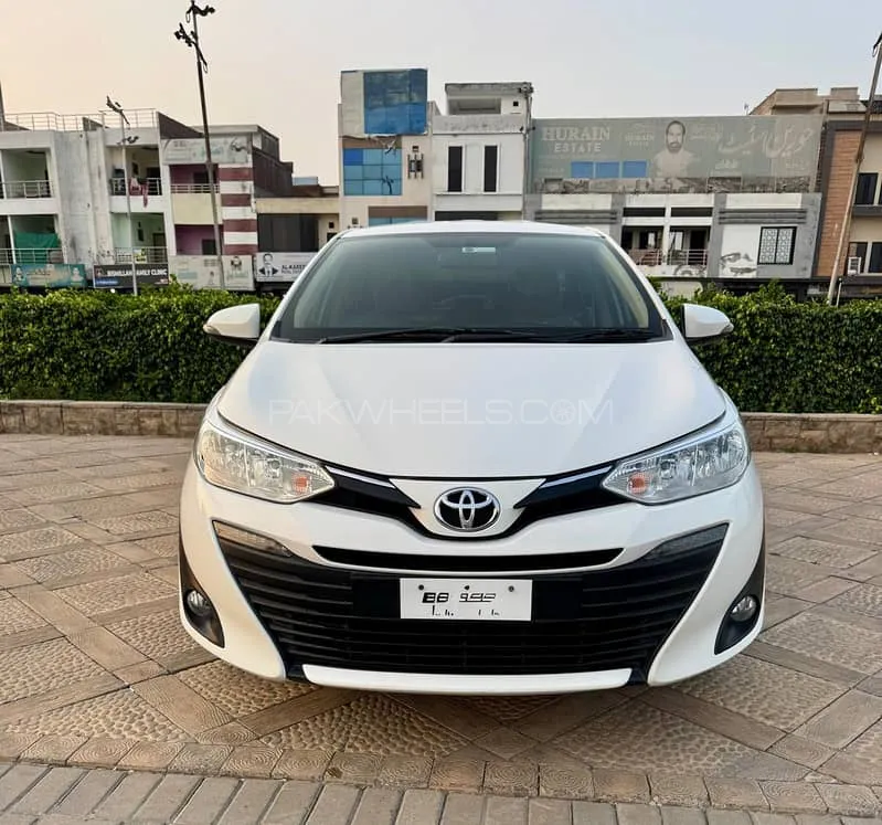 Toyota Yaris Sedan 2022 for Sale in Lahore Image-1