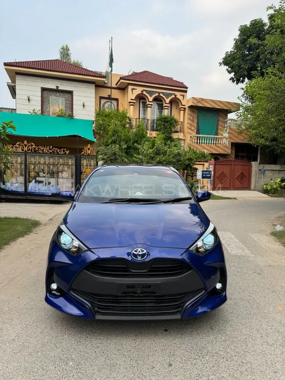 Toyota Yaris Hatchback 2022 for Sale in Lahore Image-1