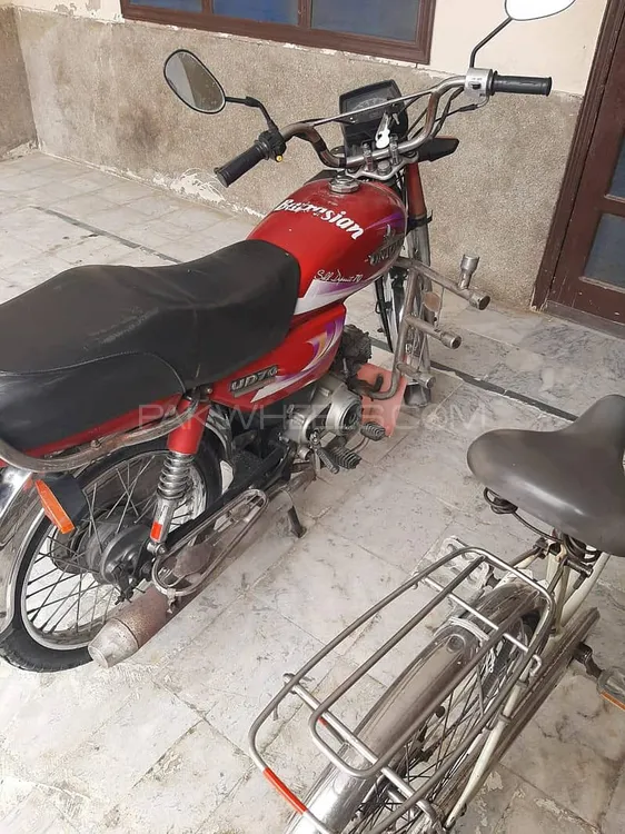 Unique Xtreme UD 70 2011 for Sale Image-1