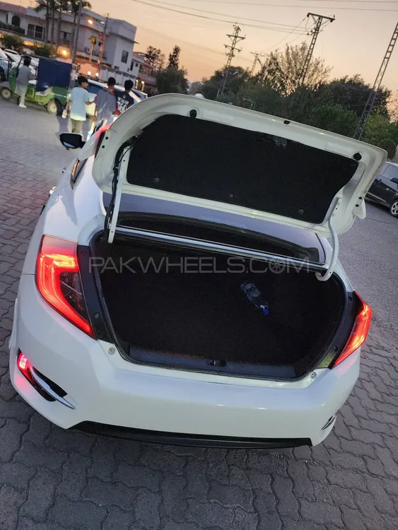 Honda Civic 2016 for Sale in Islamabad Image-1