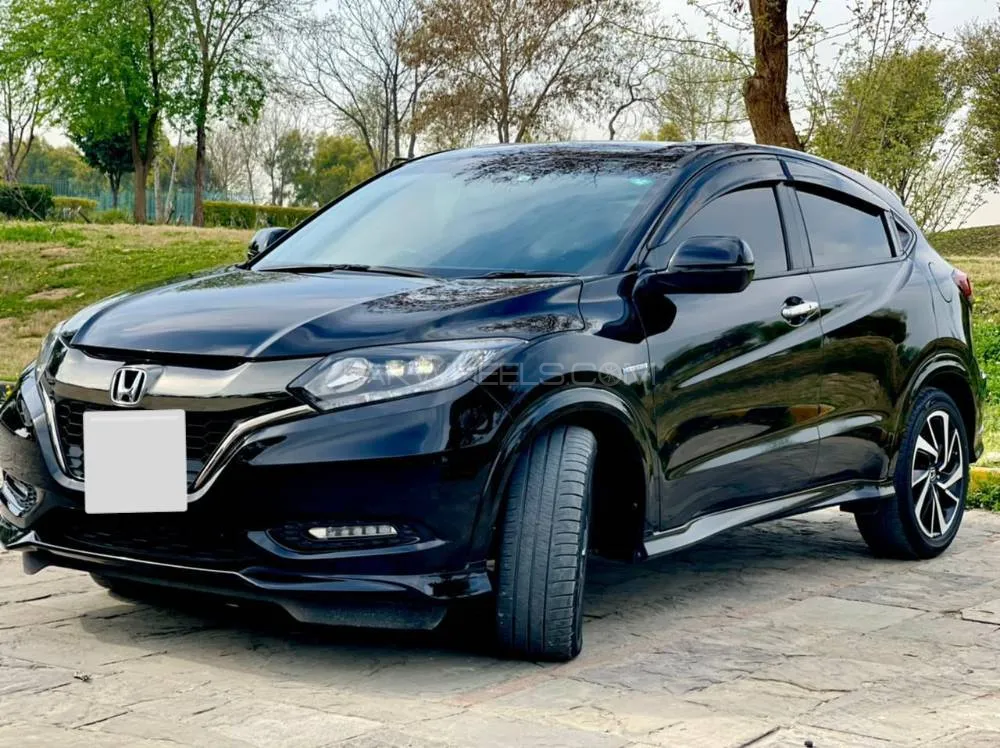 Honda Vezel 2016 for Sale in Islamabad Image-1