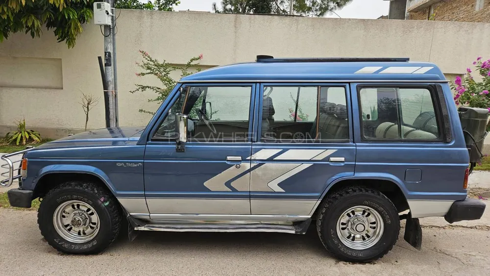 Mitsubishi Pajero 1990 for Sale in Peshawar Image-1