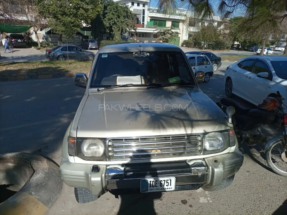 Mitsubishi Pajero 1992 for Sale in Islamabad Image-1