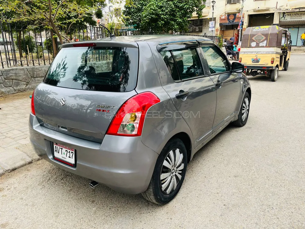 Suzuki Swift 2011 for Sale in Karachi Image-1