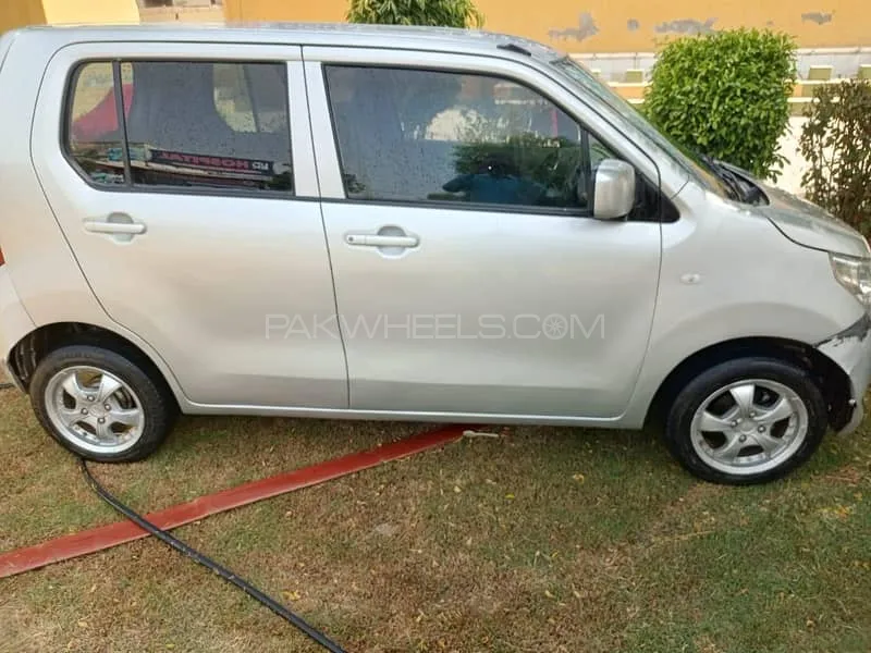 Suzuki Wagon R 2017 for Sale in Lahore Image-1