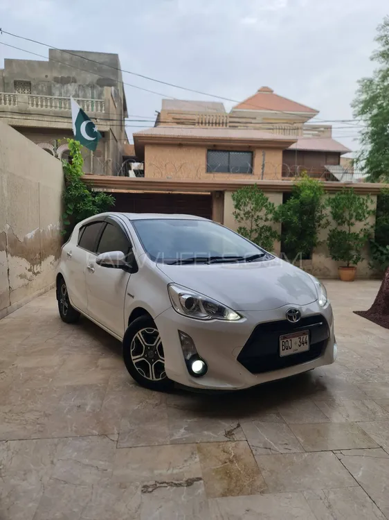 Toyota Aqua 2015 for Sale in Hyderabad Image-1