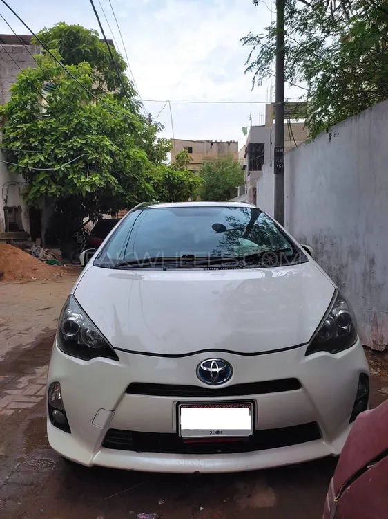 Toyota Aqua 2012 for Sale in Karachi Image-1