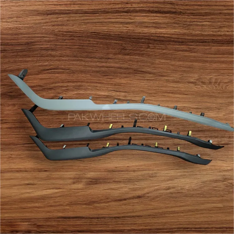 Toyota Aqua Insturment panel..  Image-1