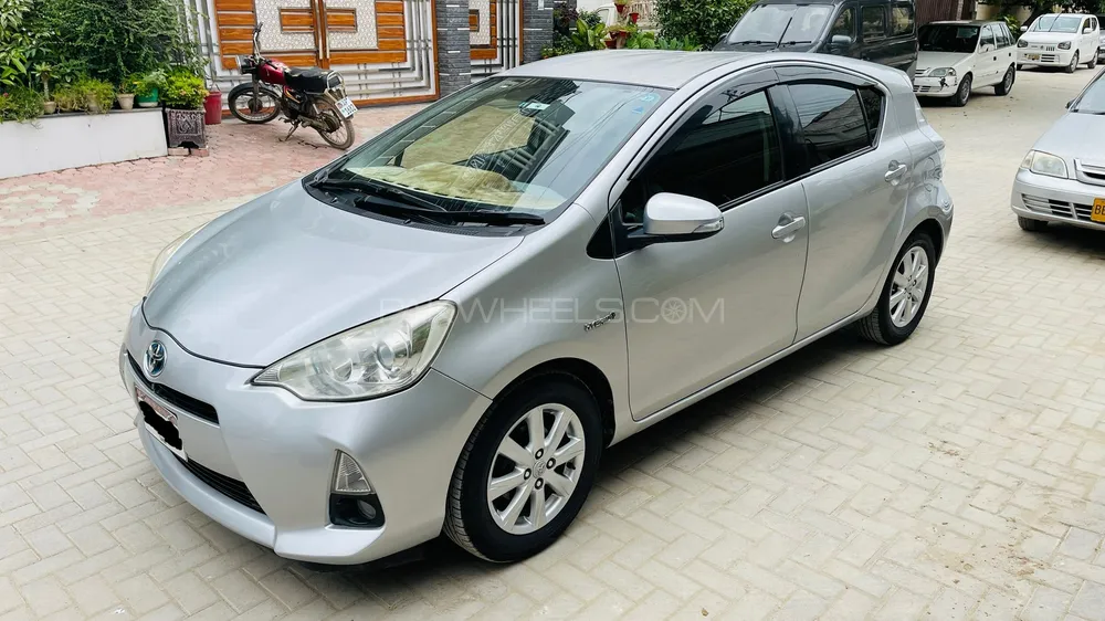 Toyota Aqua 2014 for Sale in Karachi Image-1