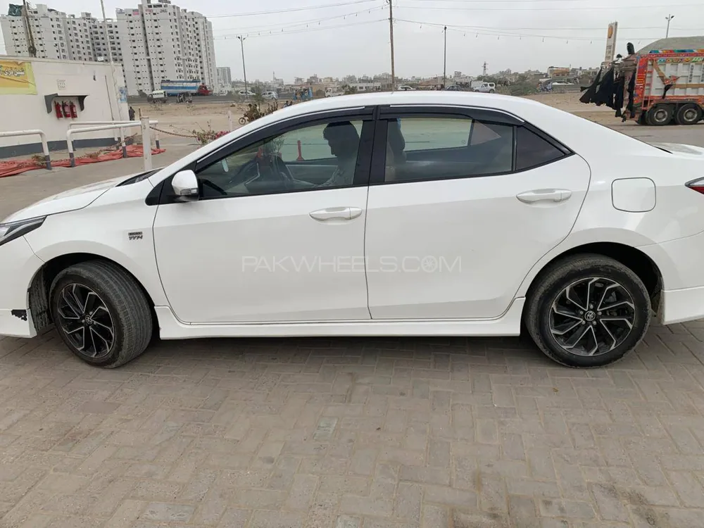 Toyota Corolla 2023 for Sale in Karachi Image-1