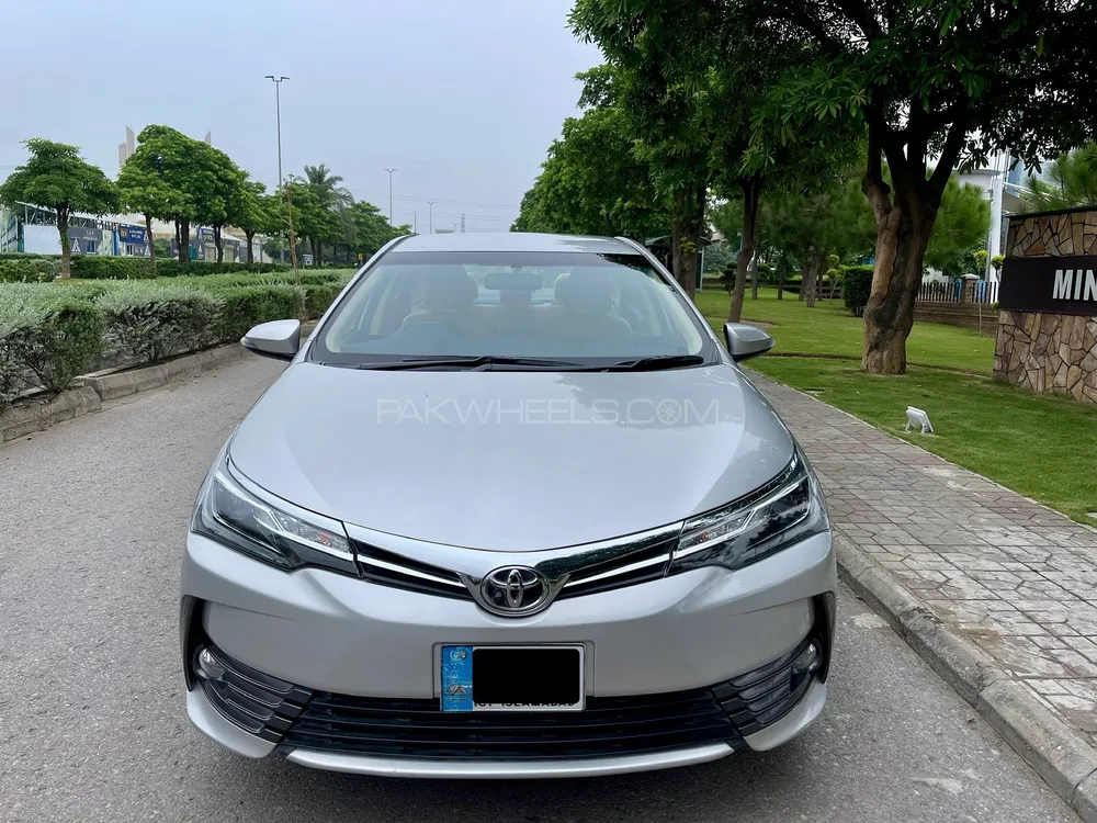 Toyota Corolla 2019 for Sale in Islamabad Image-1