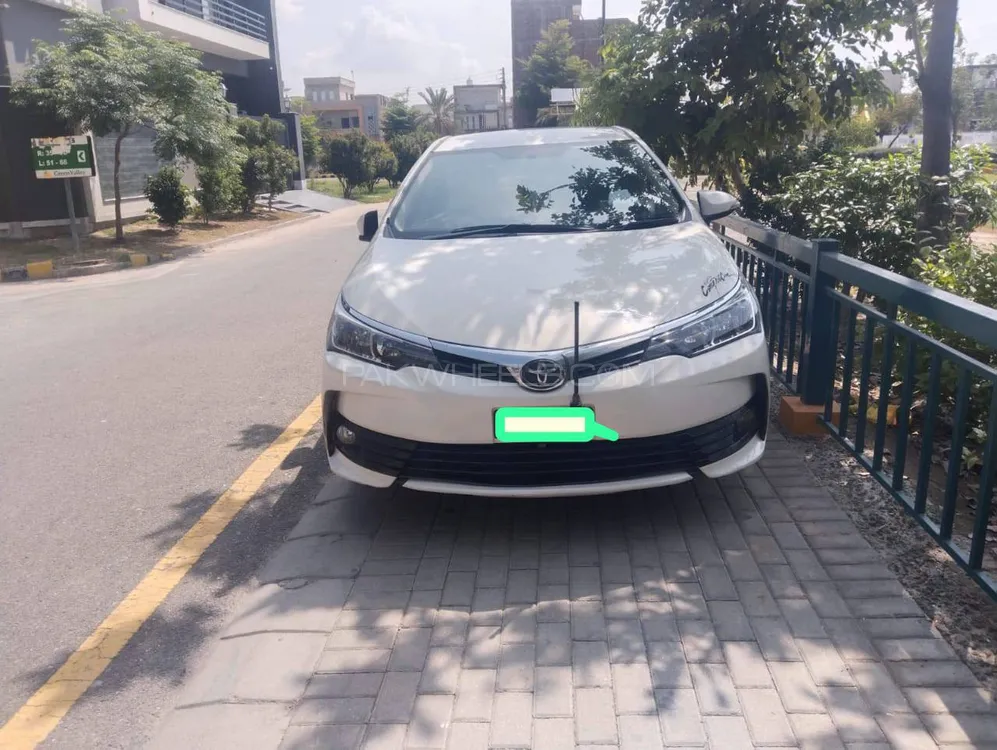 Toyota Corolla 2017 for Sale in Faisalabad Image-1