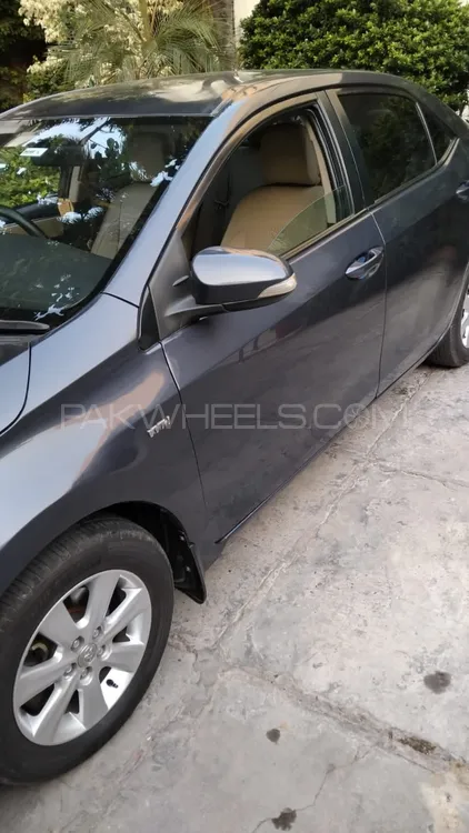 Toyota Corolla 2015 for Sale in Lahore Image-1