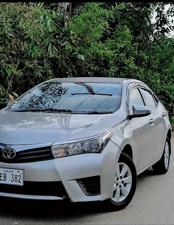 Toyota Corolla 2015 for Sale in Lahore Image-1