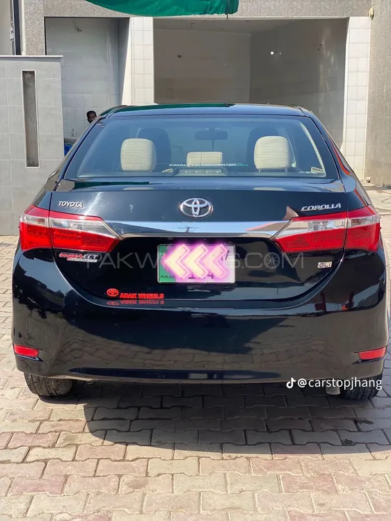 Toyota Corolla 2017 for Sale in Lahore Image-1