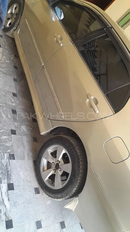 Toyota Corolla 2005 for Sale in Toba Tek Singh Image-1